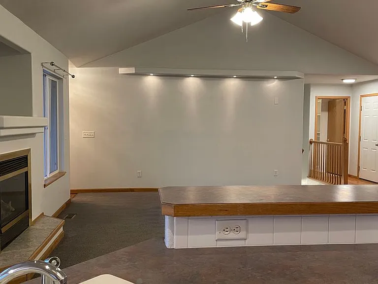 124 Rock Bridge Dr — Photo 18