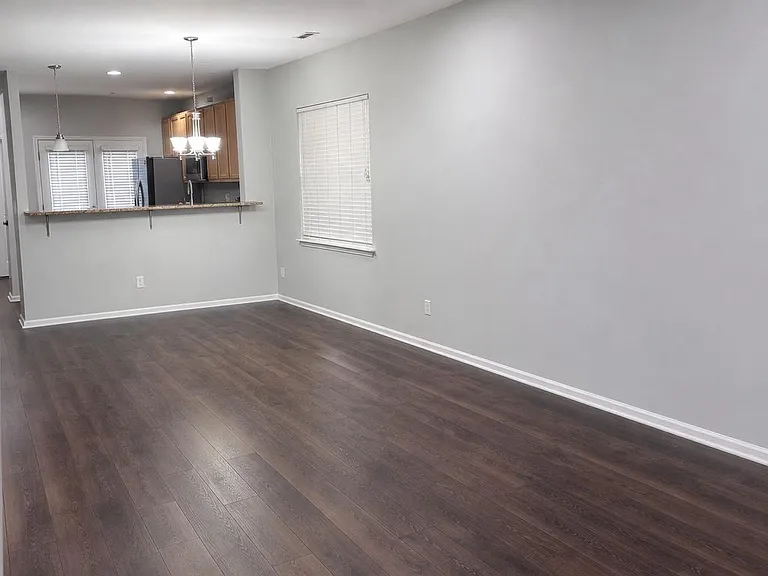 12148 Honor Guard Ave — Photo 3
