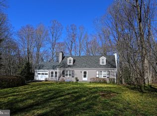 910 Chinquapin Rd, Mc Lean, VA 22102