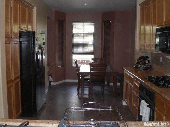 4th image of 1935 Acari Ave