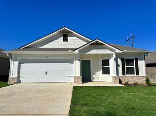 1407 Monterey Dr, Longview, TX 75601