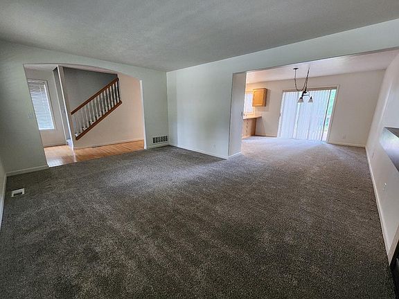 4th image of 4708 E Weatherby Ave