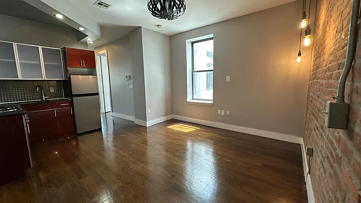 Rented by ANM Management LLC | media 12