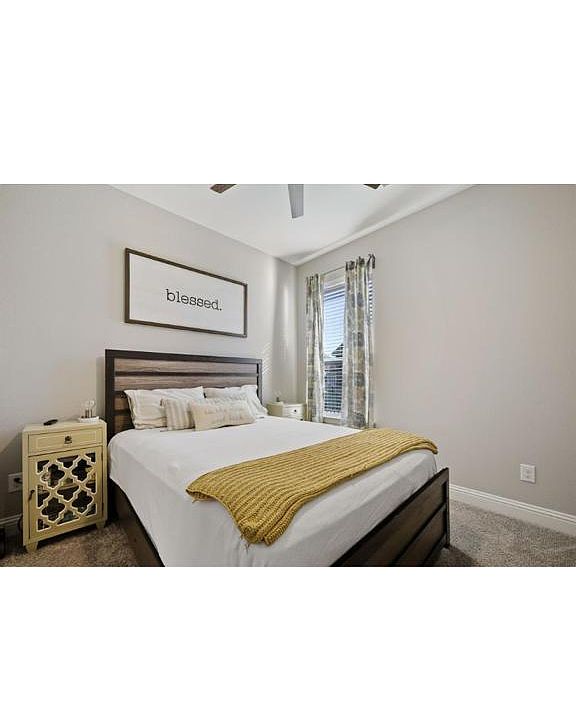 1st image of 2901 Clearwater Dr