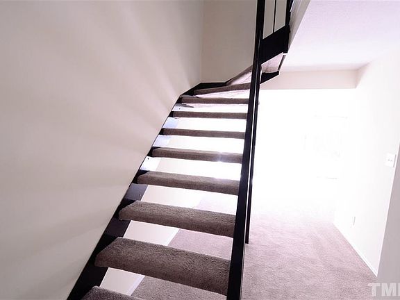 2nd image of 220 Elizabeth St APT F8