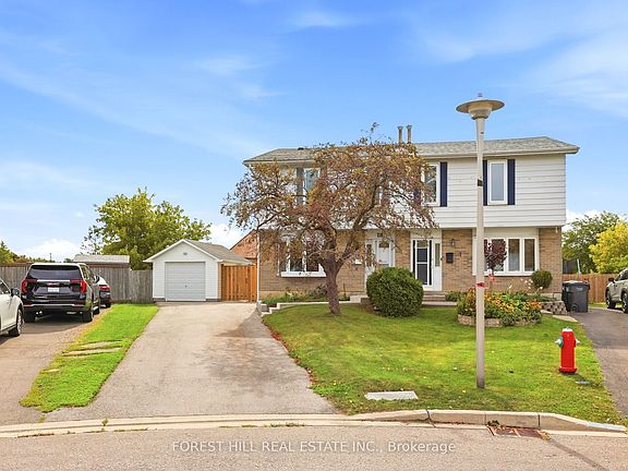 3rd image of 18 Griselda Ct