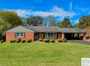 1108 Knollwood Pl, Martinsville, VA 24112