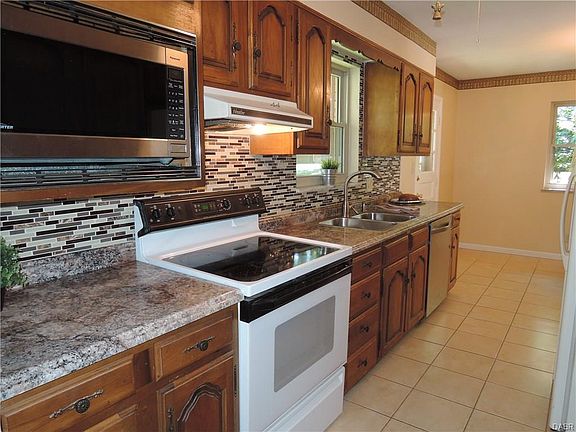3rd image of 4432 Glenheath Dr