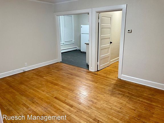 3rd image of 700 Pine St #10603159