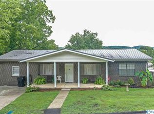 654 Turner Ave NE, Fort Payne, AL 35967