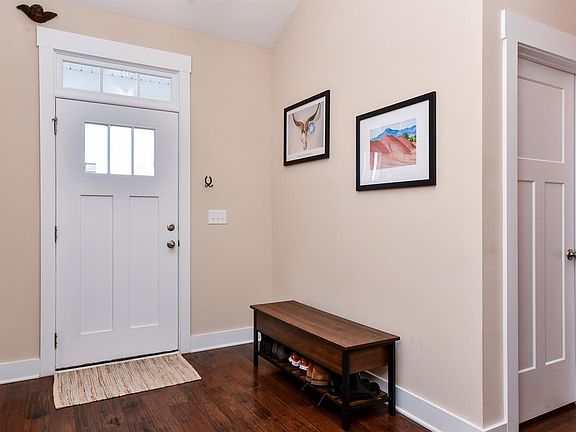 4th image of 308 Runion Lake Ct