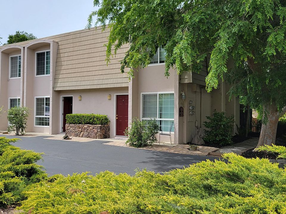 1st image of 735 Palomino Dr