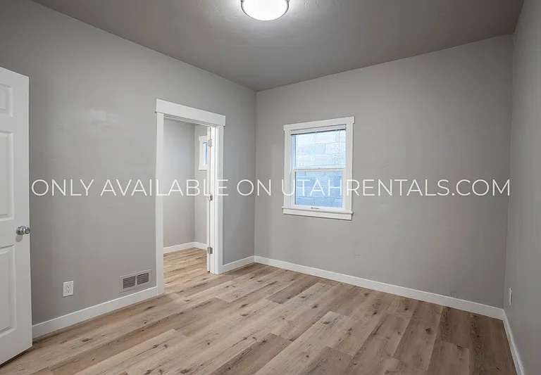 87 N Center St #1 — Photo 10