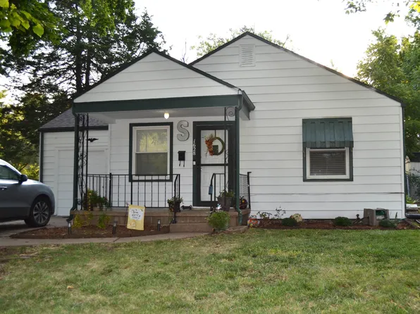 1628 Dearborn St, Augusta, KS 67010