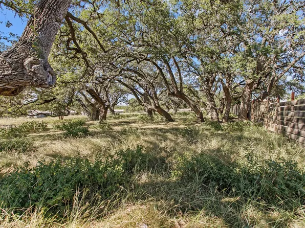 1400 Greenlawn Pkwy, Blanco, TX 78606