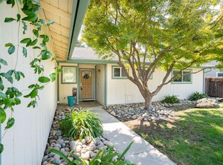 207 E Ashland Ave, Visalia, CA 93277