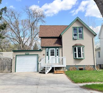 1641 8th Ave S, Fargo, ND, 58103