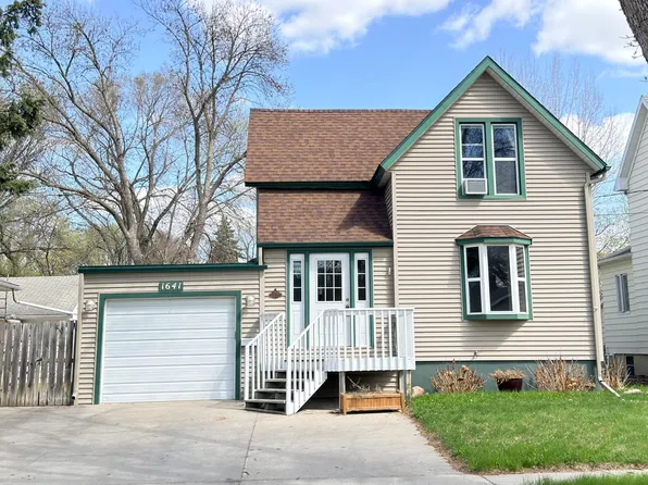 1641 8th Ave S, Fargo, ND 58103