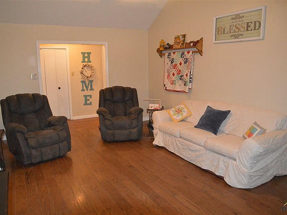 5th image of 18022 Briarcrest Dr