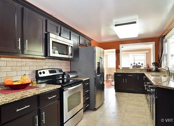 4th image of 9515 N Kedvale Ave