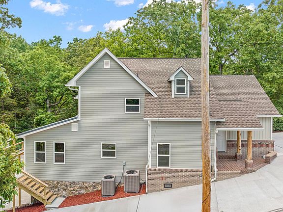 2nd image of 116 N Creek Cir