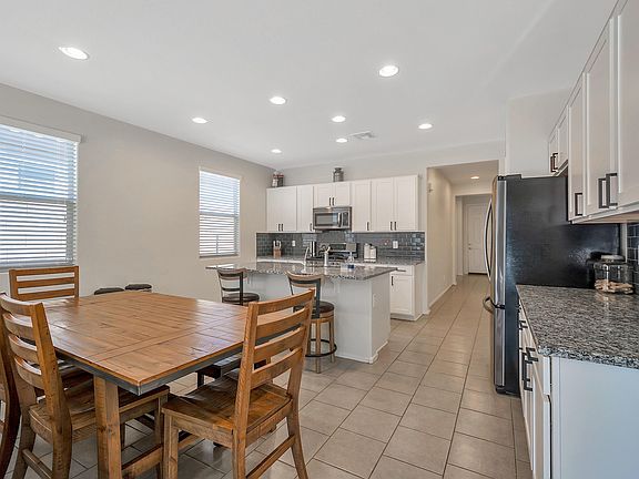 4th image of 4399 W Kirkland Ave