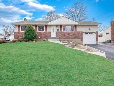 62 Wiltshire Drive, Commack, NY, 11725