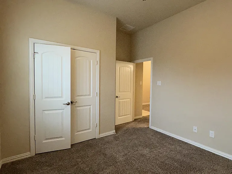 700 Feathering Way — Photo 20