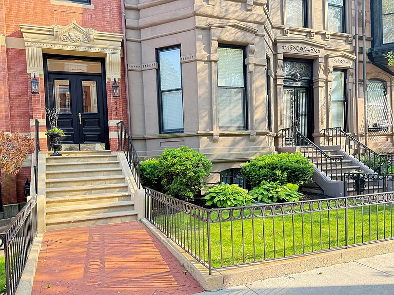 341 Beacon St #2F — Photo 31