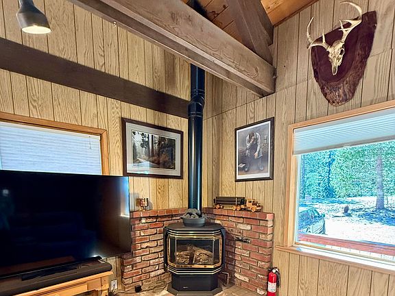 4th image of 57603 Crest Drive