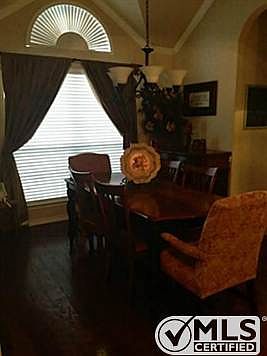 5th image of 511 Winchester Dr