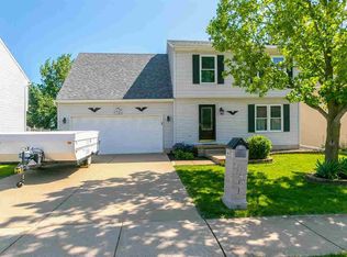 3240 Covington Dr, Davenport, IA 52806