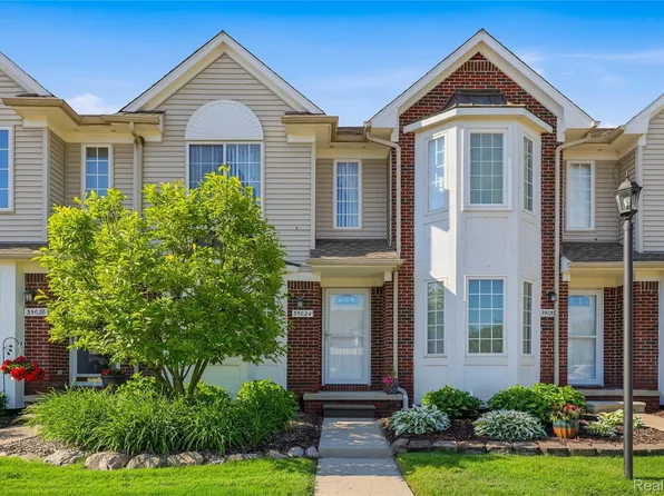 35024 Windsor Dr #35, New Baltimore, MI 48047