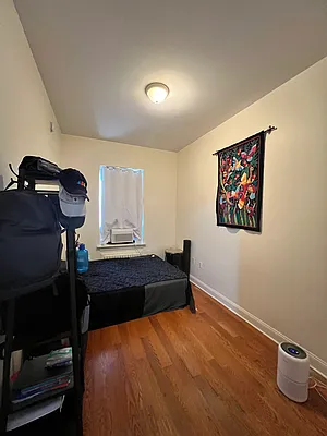 Rented by Mdays Realty | media 35