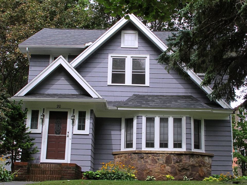 front of house, from street