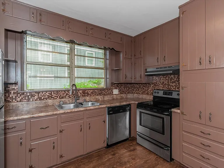 3160 Lake Ave — Photo 19