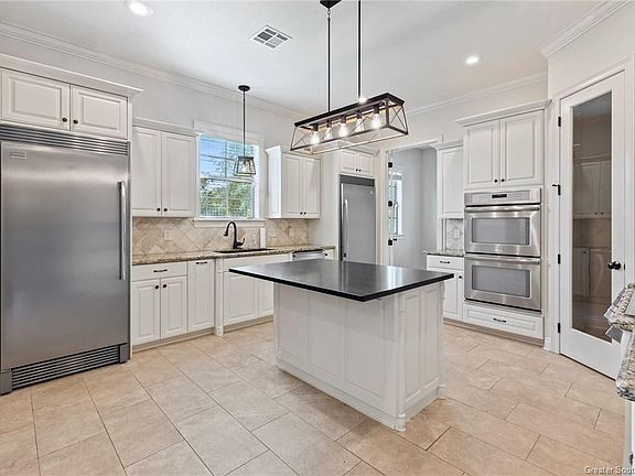 4th image of 4250 Persimmon Way