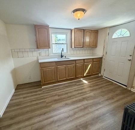 2nd image of 37 E McFarlan St