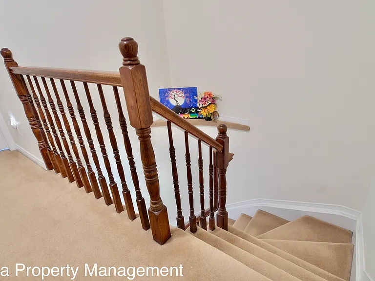 6 Crystal Park Cres #1 — Photo 13