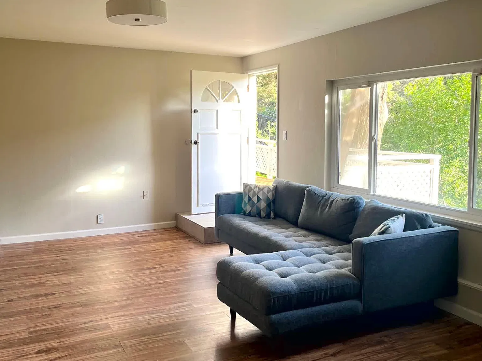 6850 Gunn Dr — Photo 4