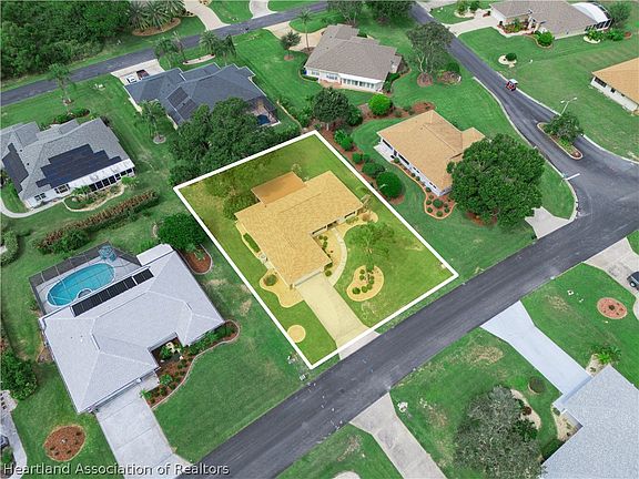 2nd image of 3715 Monza Dr