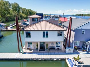 18525 NE Marine Dr #E3, Portland, OR 97229