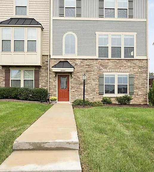 16621 Gossamer Dr — Photo 2