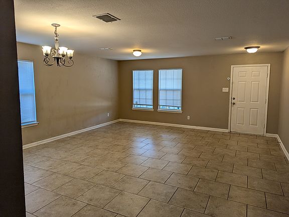 Family & Dining - Front