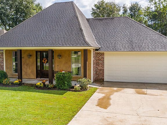4th image of 610 Beacon Dr