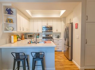 8675 Falmouth Ave APT 207, Playa Del Rey, CA 90293