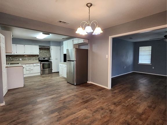5th image of 1109 S 17th St