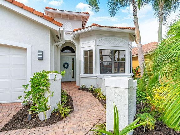 4th image of 9726 Isles Cay Drive