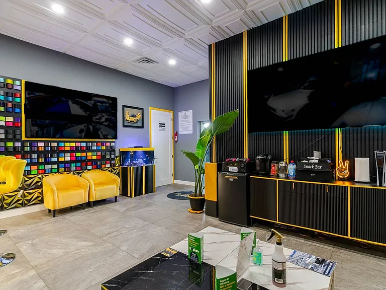 2346 N San Fernando Rd — Photo 3