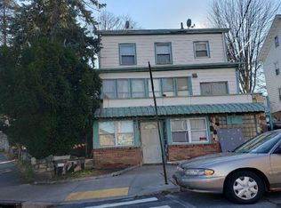 925 1st St, Peekskill, NY 10566